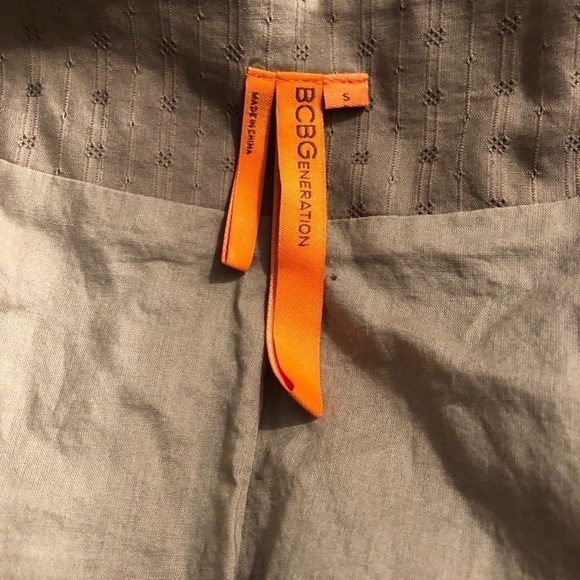 BCBG Brown Cropped Jacket Size Small NWOT - Picture 5 of 7